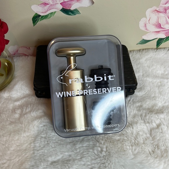 Rabbit Other - Rabbit Wine Preserver Vacuum Pomp.  New